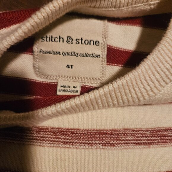 Boys Stitch & Stone Holiday sweater - Picture 2 of 3